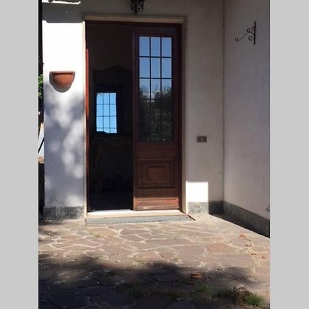 Villa Immersa Nel Verde A Lanzo dʼIntelvi Dış mekan fotoğraf